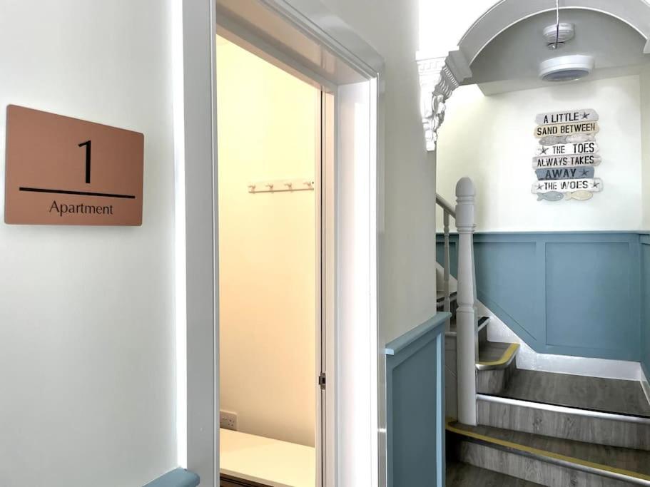 Luxury Porthcawl Large Spacious 2 Bedroom Apt, Garden, Prime Location Esterno foto